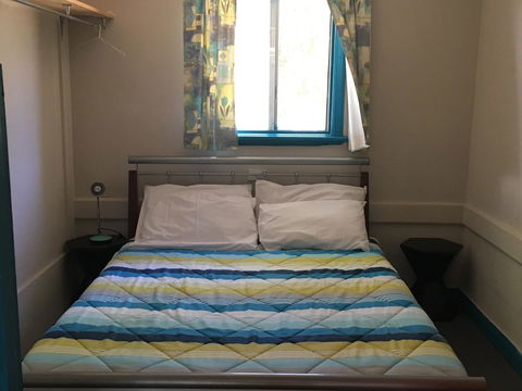 Esperance YHA - Accommodation Burleigh 13