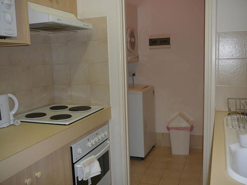 Dragonfly Apartment On Regal - Accommodation Burleigh 19