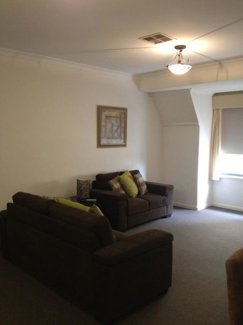 Dragonfly Apartment On Regal - Accommodation Burleigh 10