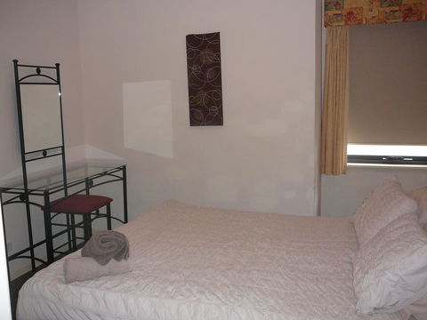 Dragonfly Apartment On Regal - Accommodation Burleigh 12