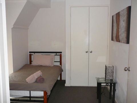 Dragonfly Apartment On Regal - Accommodation Burleigh 13