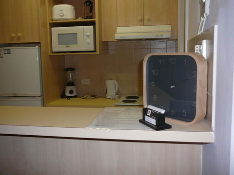 Dragonfly Apartment On Regal - Accommodation Burleigh 18