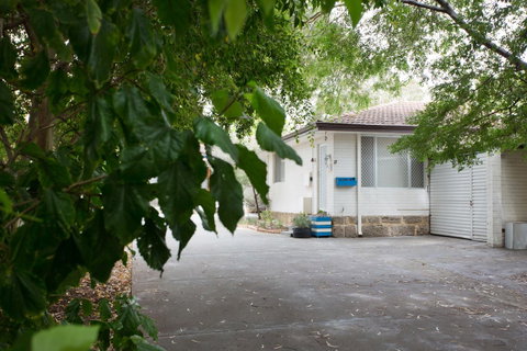 Solhaven - Accommodation Burleigh 17