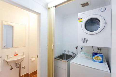 Windows On Pakenham - Accommodation Burleigh 15