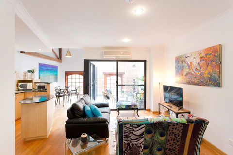 Windows On Pakenham - Accommodation Burleigh 1