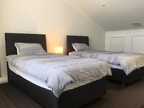 Fremantle Harbour Townhouse - Accommodation Burleigh 2