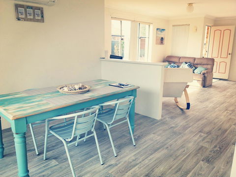 Sea-Esta - Accommodation Burleigh 15