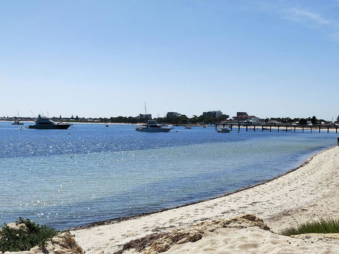 Sea-Esta - Accommodation Burleigh 24