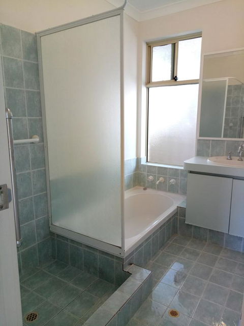 Sea-Esta - Accommodation Burleigh 19