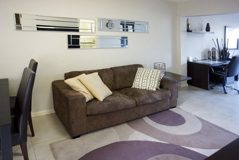 Studio 4 - Ground Floor Fremantle Apartment - Accommodation Burleigh 6