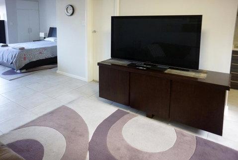 Studio 4 - Ground Floor Fremantle Apartment - Accommodation Burleigh 4