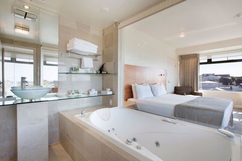 Gateway Hotel By Nightcap Plus - Accommodation Burleigh 18