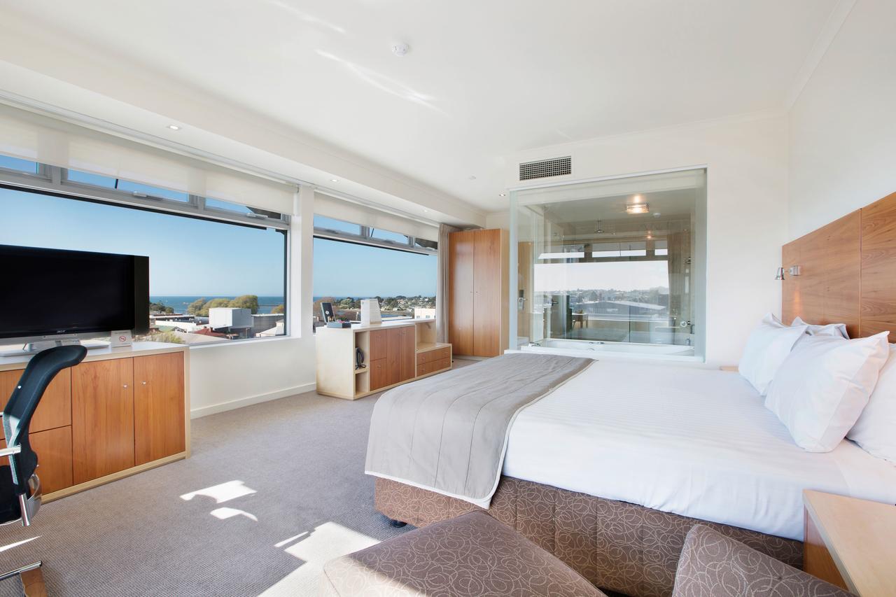 Ambleside TAS Accommodation Burleigh