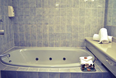 Comfort Inn Devonport - Accommodation Burleigh 30