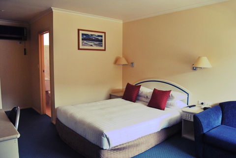 Comfort Inn Devonport - Accommodation Burleigh 13
