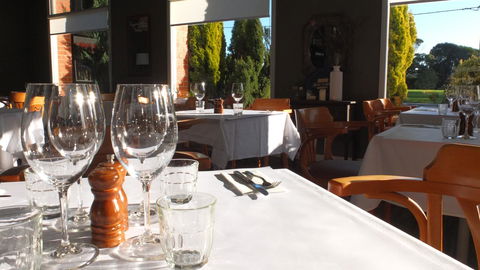 Comfort Inn Devonport - Accommodation Burleigh 17