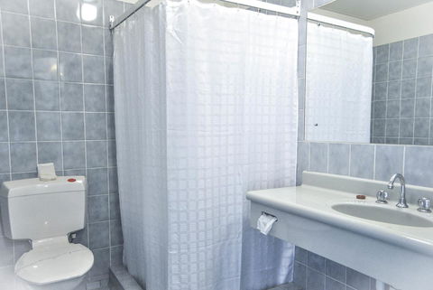 Comfort Inn Devonport - Accommodation Burleigh 42