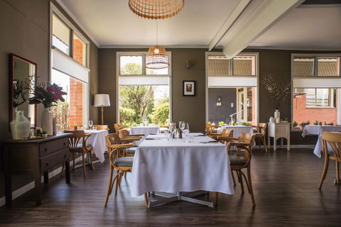 Comfort Inn Devonport - Accommodation Burleigh 12