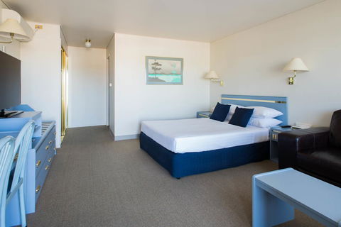 Comfort Inn Devonport - Accommodation Burleigh 44
