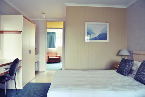 Comfort Inn Devonport - Accommodation Burleigh 38