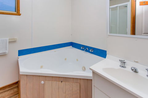 Discovery Parks - Devonport - Accommodation Burleigh 8