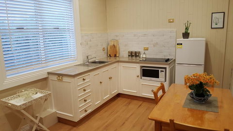 Arendon Cottage - Accommodation Burleigh 4
