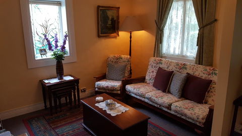 Arendon Cottage - Accommodation Burleigh 7