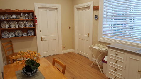 Arendon Cottage - Accommodation Burleigh 3