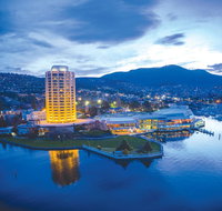 Wrest Point - Accommodation Burleigh