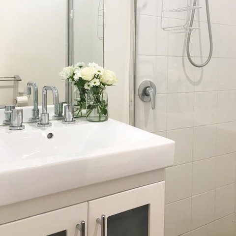 Sandy Bay Studio Apartment - Accommodation Burleigh 7
