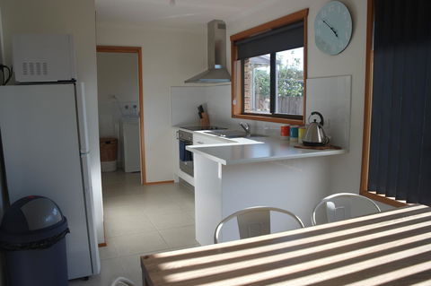 Modern 2 Bedroom Appartment - Accommodation Burleigh 2