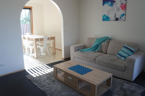 Modern 2 Bedroom Appartment - Accommodation Burleigh 1