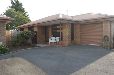Modern 2 Bedroom Appartment - Accommodation Burleigh 17