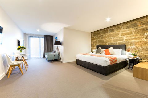 Customs House Hotel - Accommodation Burleigh 6