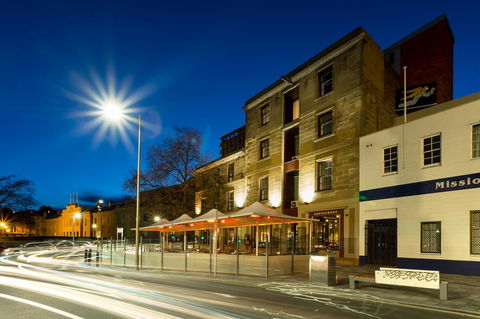 Customs House Hotel - Accommodation Burleigh 12