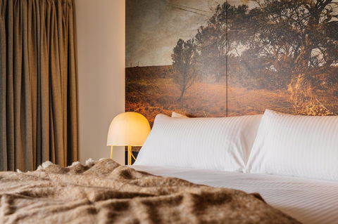 MACq 01 Hotel - Accommodation Burleigh 22
