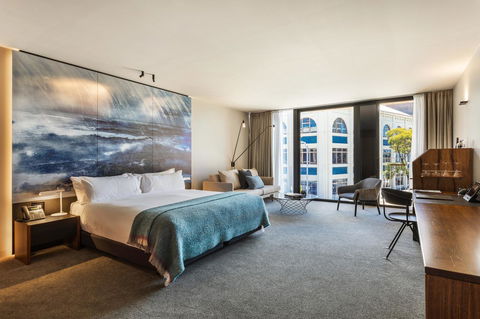 MACq 01 Hotel - Accommodation Burleigh 42