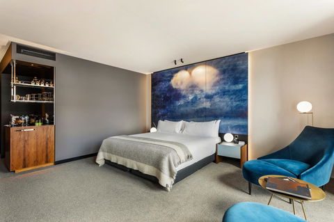 MACq 01 Hotel - Accommodation Burleigh 15
