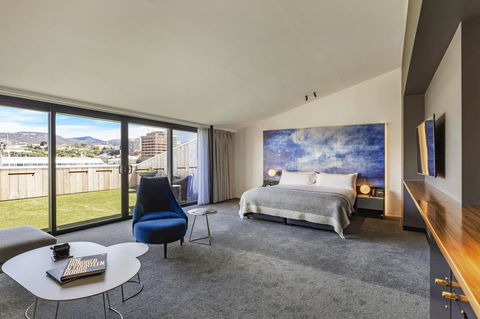 MACq 01 Hotel - Accommodation Burleigh 26