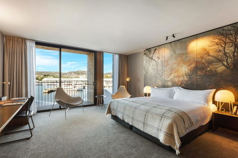 MACq 01 Hotel - Accommodation Burleigh 3
