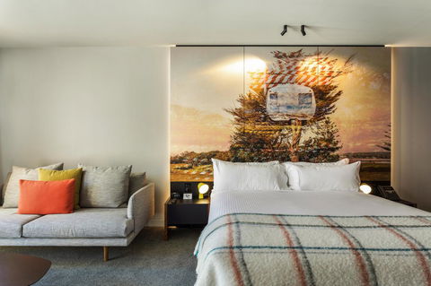MACq 01 Hotel - Accommodation Burleigh 39