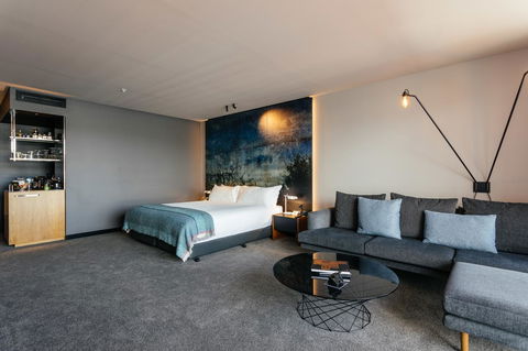 MACq 01 Hotel - Accommodation Burleigh 31