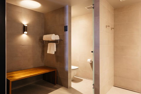 MACq 01 Hotel - Accommodation Burleigh 36