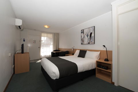 Barclay Motor Inn - Accommodation Burleigh 2