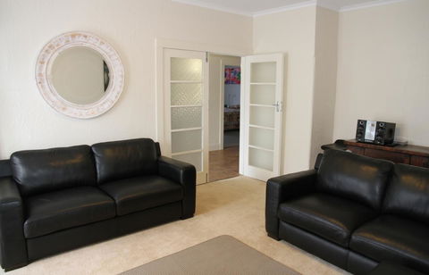 Barclay Motor Inn - Accommodation Burleigh 33