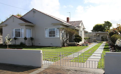 Barclay Motor Inn - Accommodation Burleigh 6