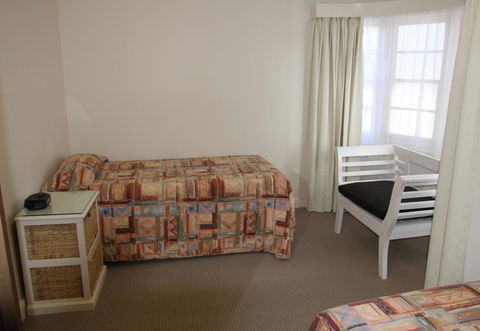 Barclay Motor Inn - Accommodation Burleigh 42