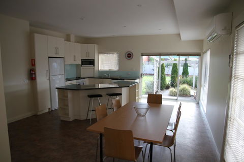 Barclay Motor Inn - Accommodation Burleigh 43