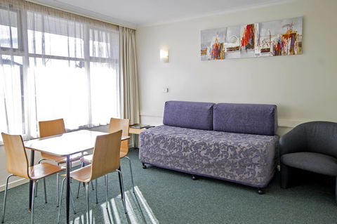 Barclay Motor Inn - Accommodation Burleigh 25