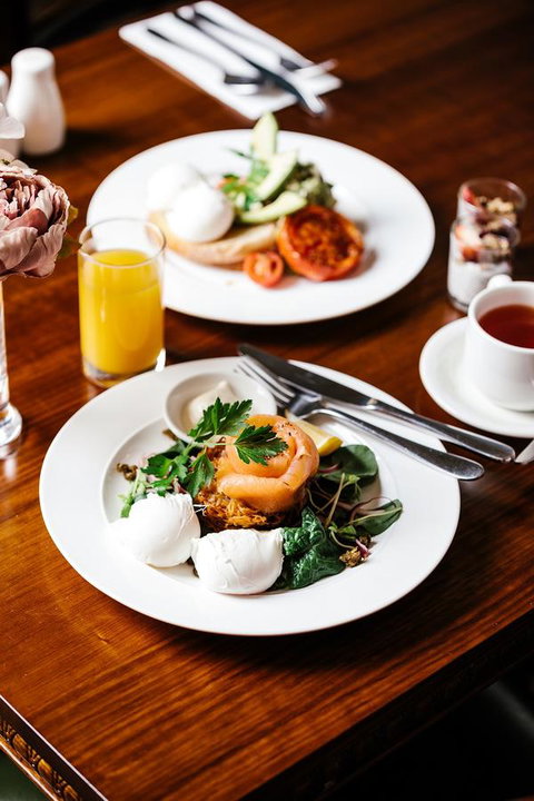 Hadley\'s Orient Hotel - Accommodation Burleigh 6